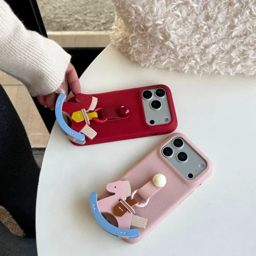 Schattig stereoscopisch schommelpaard hanger ringgesp met houder schokbestendige telefoonhoes voor iPhone 17 16 15 14 Pro Max